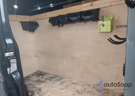 2015 Ford Transit-250 из США, поврежденный, VIN 1FTYR2CM6FKA84552